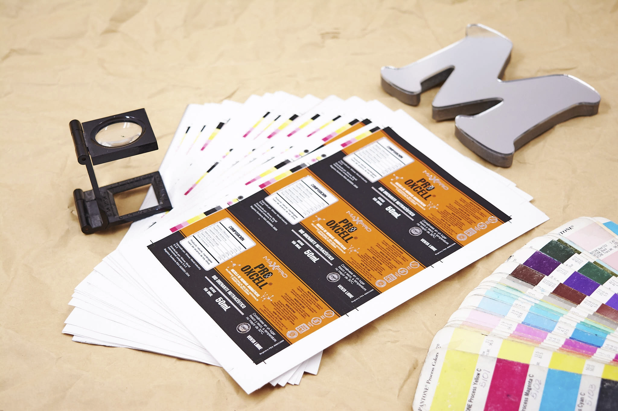 Libros con estampado laminado dorado